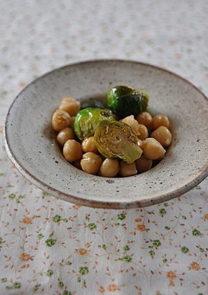 芽キャベツとひよこ豆のバルサミコ炒め-レシピのメイン写真