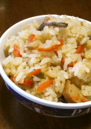 優しい味◎炊き込みご飯-レシピのメイン写真