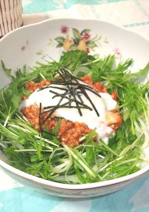 納豆キムチ＆温泉卵のシャキシャキサラダ。-レシピのメイン写真