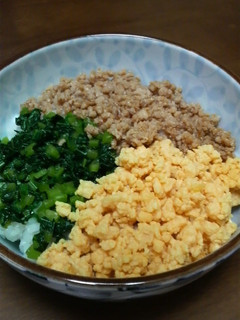 鶏そぼろで3色丼-レシピのメイン写真