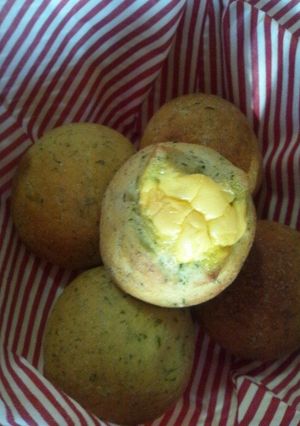 だんご粉パン(ヨモギと小豆の甘納豆入り)-レシピのメイン写真