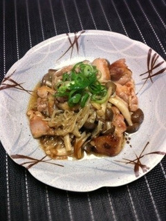旨みたっぷり♪鶏ときのこの煮込み-レシピのメイン写真