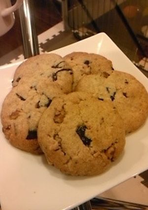 チョコ入り全粒粉とナッツのクッキー-レシピのメイン写真
