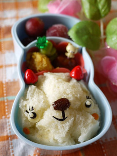 蒸しパンで白クマちゃん弁当 キャラ弁-レシピのメイン写真