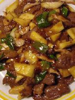 *牛肉とマンゴーの炒め物 *-レシピのメイン写真