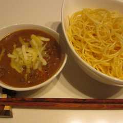 A picture of まろやかチーズキーマカレーのつけパスタ.