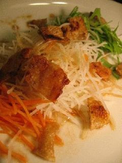 鶏皮のパリパリサラダ-レシピのメイン写真