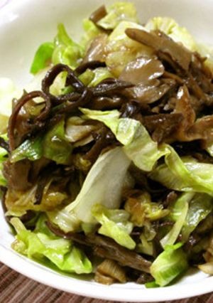 便秘に薬膳料理☆きくらげとキャベツの炒物-レシピのメイン写真