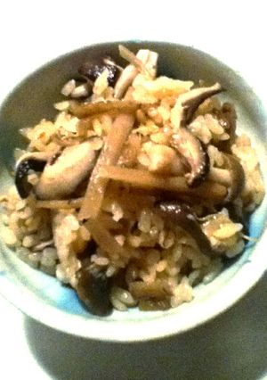 忙しい時の炊き込みご飯-レシピのメイン写真
