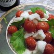 トマトの塩麹漬けでチーズサラダ