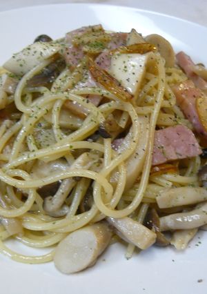 塩麹入り♥きのこのペペロンチーノ-レシピのメイン写真