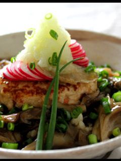 ヘルシー♪豆腐ハンバーグの舞茸あんかけ丼-レシピのメイン写真