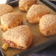 簡単成型♪ごまチーズパン
