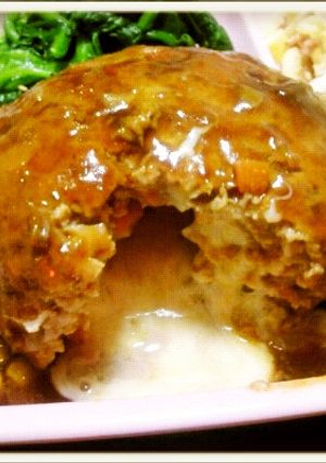チーズイン煮込みハンバーグ-レシピのメイン写真