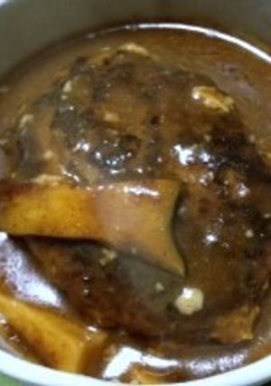残ったデミ缶でチーズインハンバーグ-レシピのメイン写真
