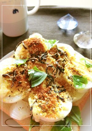 新じゃがと茹で卵と塩昆布のカレートースト-レシピのメイン写真