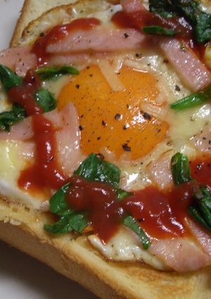 ベーコン＆とろけるチーズのせ目玉焼き-レシピのメイン写真