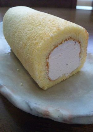 牛乳パックでロールケーキ☆材料半分で◎-レシピのメイン写真