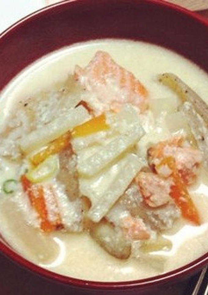 まろやか野菜たっぷり鮭の粕汁-レシピのメイン写真