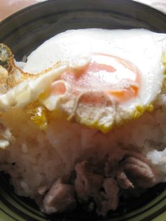 こんがりカリカリ!目玉焼きのっけ丼☆-レシピのメイン写真