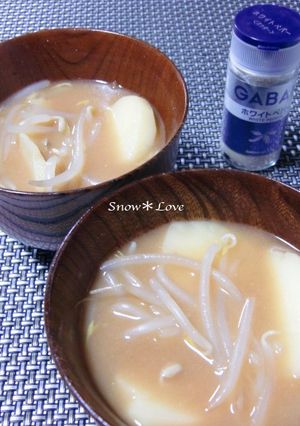 じゃがいもともやしの味噌汁☆白コショウ＋-レシピのメイン写真