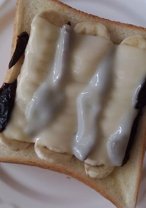 バナナとプルーンチーズトースト-レシピのメイン写真