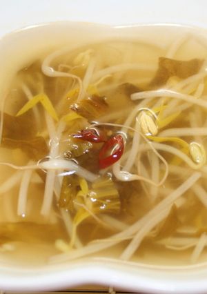 辛～油高菜の中華風モヤシスープ-レシピのメイン写真
