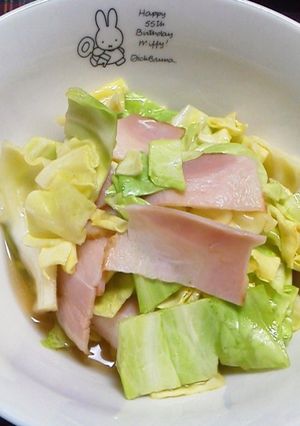 キャベツとベーコンのコンソメスープ煮-レシピのメイン写真