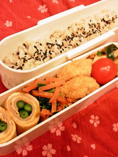 小さいお弁当箱にも可愛く卵焼き♪-レシピのメイン写真