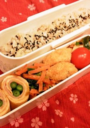 小さいお弁当箱にも可愛く卵焼き♪-レシピのメイン写真