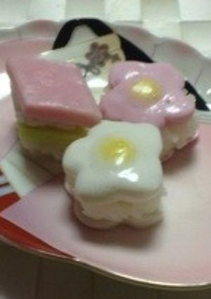 ひな祭りのパーティに！梅の花一口寿司-レシピのメイン写真
