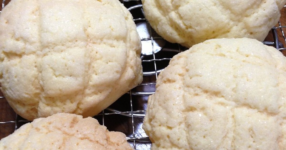 めろんぱん メロンカラーのメロンパン by パンパカパ〜ン 【クックパッド】 簡単