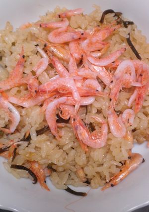 釜揚げ桜エビと塩昆布の炊き込みご飯-レシピのメイン写真