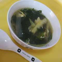 รูปของ わかめとねぎのスープ
