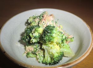 かなりおいしいブロッコリーサラダ-レシピのメイン写真