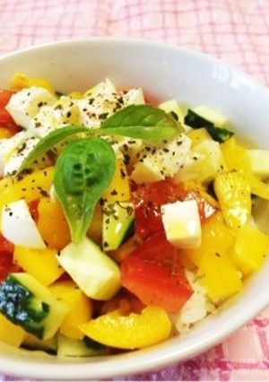 簡単ランチに☆夏野菜とモッツアレラの丼♡-レシピのメイン写真