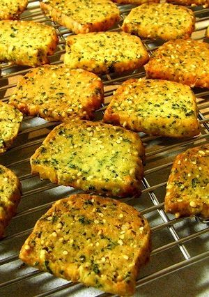 パセリ・チーズ・ゴマのおつまみ塩クッキー-レシピのメイン写真