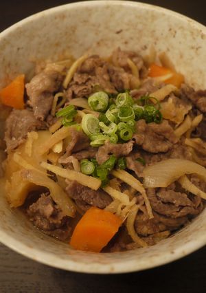 レンジで！　蜂蜜生姜風味の 肉じゃが♪-レシピのメイン写真