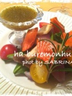 サーモンとカラフル野菜のハーブレモン風味-レシピのメイン写真
