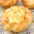 総菜パンの成型*ツイストリング