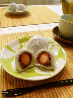 レンジでやわらか♡イチゴ大福-レシピのメイン写真