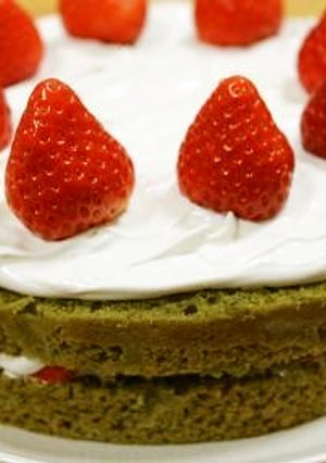 抹茶のデコレーションケーキ-レシピのメイン写真
