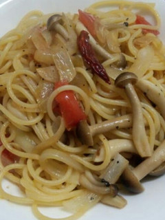 生パスタ風シメジとトマトの和風スパゲティ-レシピのメイン写真