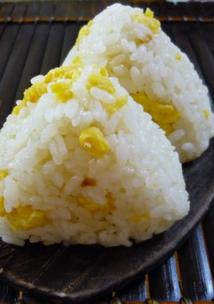 梅昆布茶といりたまごのおにぎり♬-レシピのメイン写真