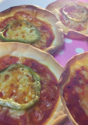 餃子の皮でクリスピーピザ♪-レシピのメイン写真
