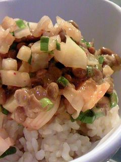 余ったカクテキで☆ウマ納豆ごはん-レシピのメイン写真
