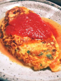 おかずもう1品☆オニオントマトのオムレツ-レシピのメイン写真