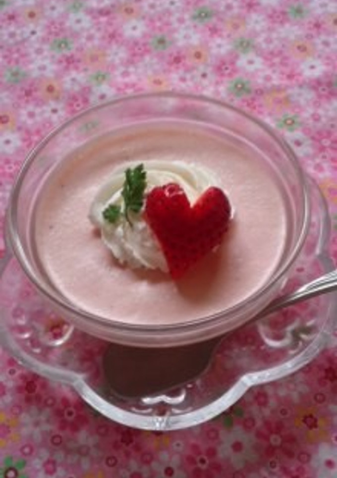 卵黄救済☆ふわふわいちごムース-レシピのメイン写真
