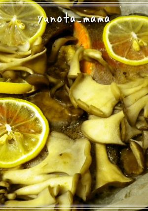 フライパン de 鮭と舞茸の蒸し焼き-レシピのメイン写真