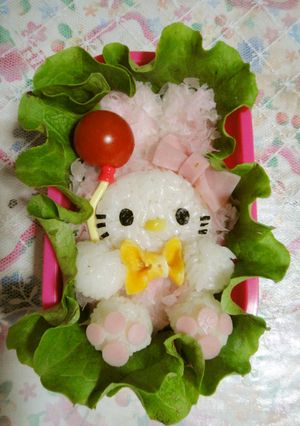 キャラ弁 ふわふわウサギキティ-レシピのメイン写真